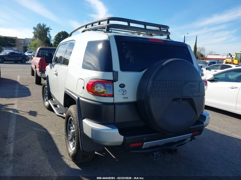 Toyota Fj cruiser 4.0l, снимка 3 - Автомобили и джипове - 53941329