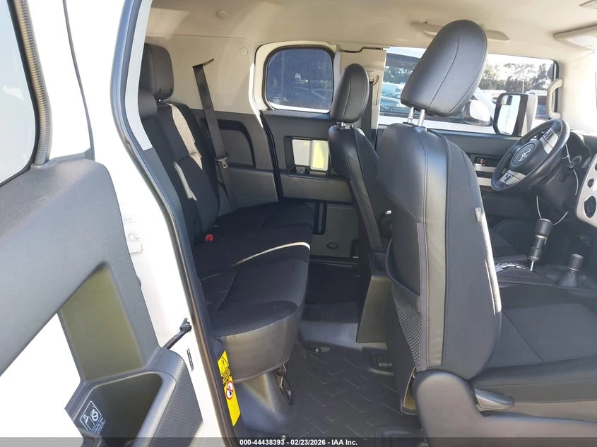 Toyota Fj cruiser 4.0l, снимка 8 - Автомобили и джипове - 53941329