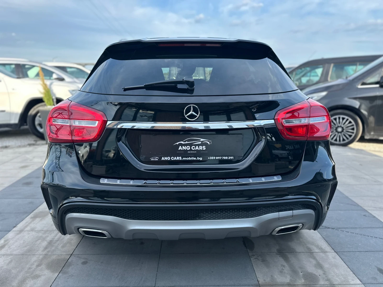 Mercedes-Benz GLA 200 * AMG LINE* ПАНОРАМА* , снимка 8 - Автомобили и джипове - 54150496