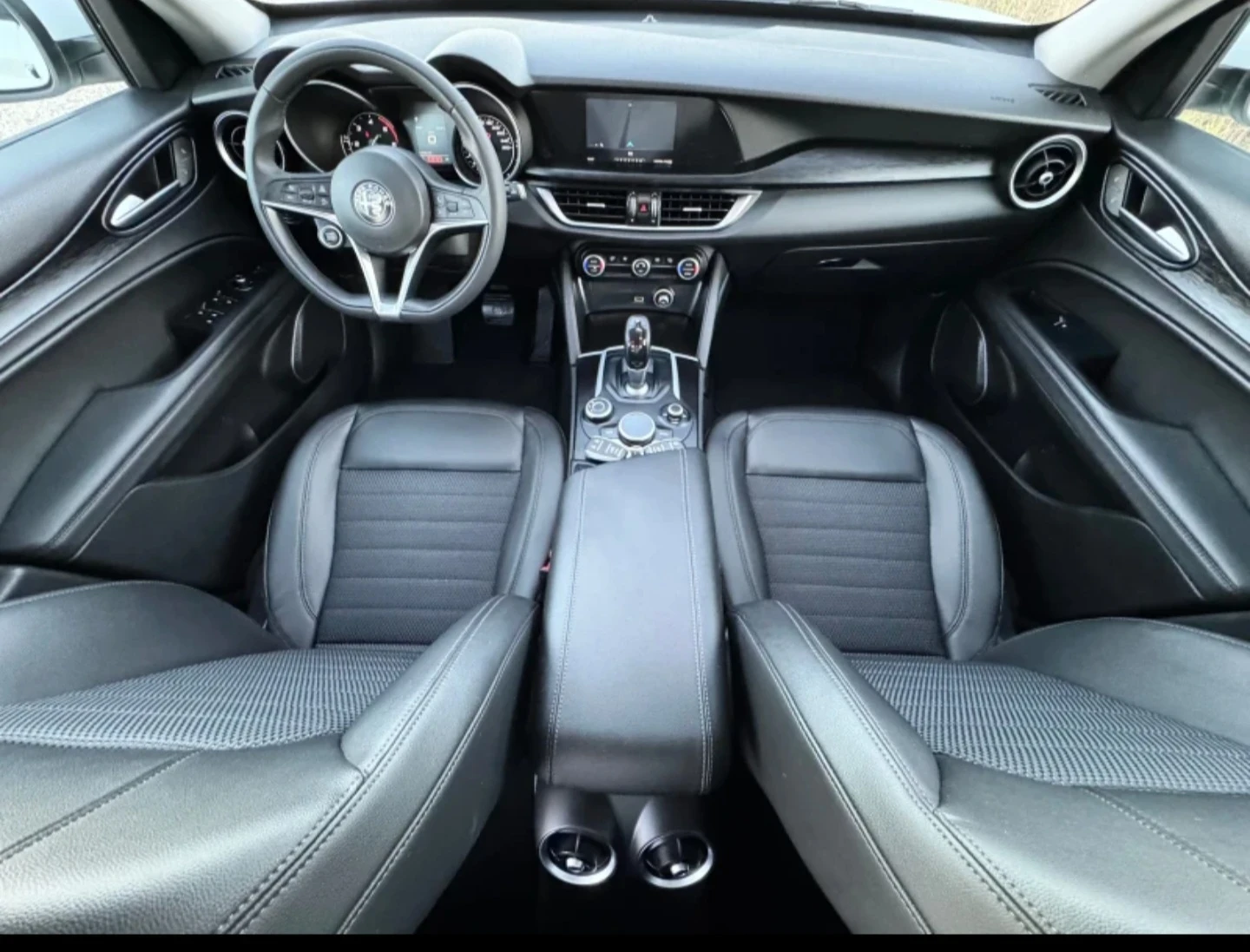 Alfa Romeo Stelvio, снимка 2 - Автомобили и джипове - 54259469