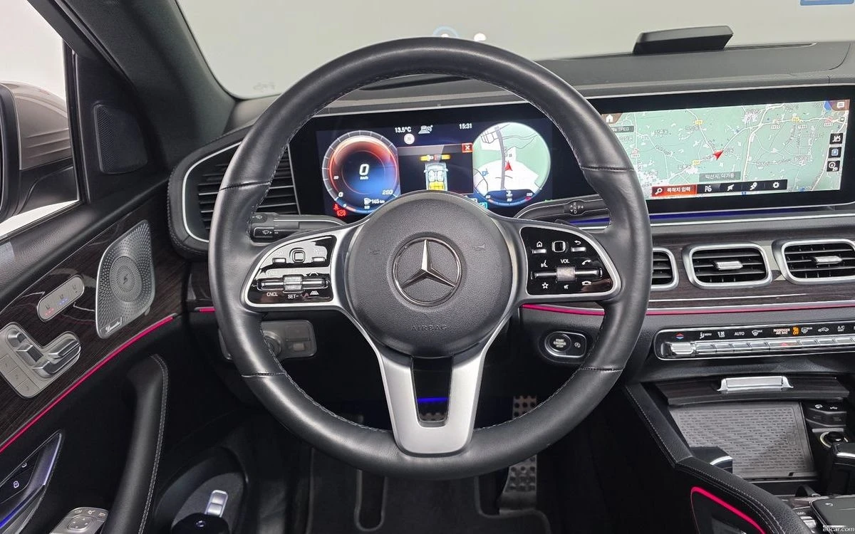 Mercedes-Benz GLE 400 D/AMG/ОБДУХВАНЕ/360 КАМЕРА/HUD/СЕРВИЗНА ИСТОРИЯ, снимка 6 - Автомобили и джипове - 55245023