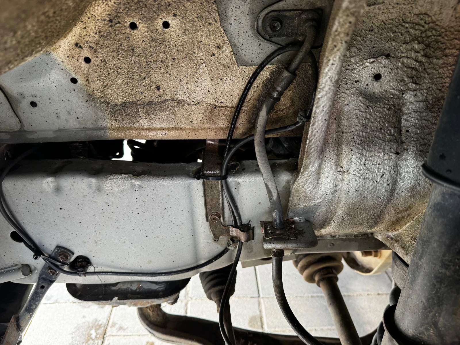 Suzuki Grand vitara 2.0 HDI, снимка 7 - Автомобили и джипове - 55511808