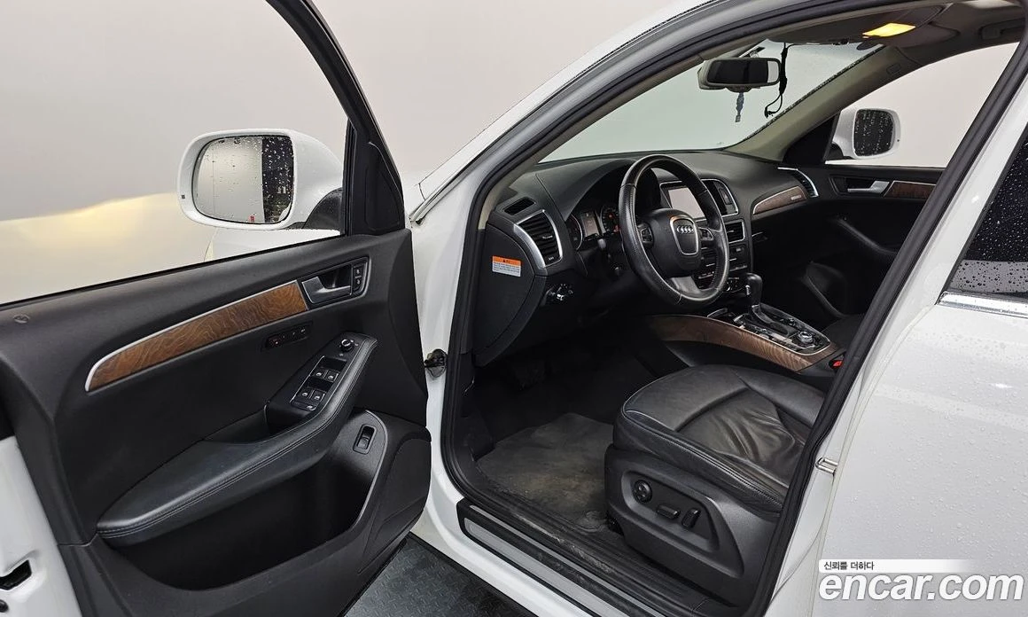 Audi Q5 2.0 TDI Quattro Dynamic 8R, снимка 10 - Автомобили и джипове - 55965291