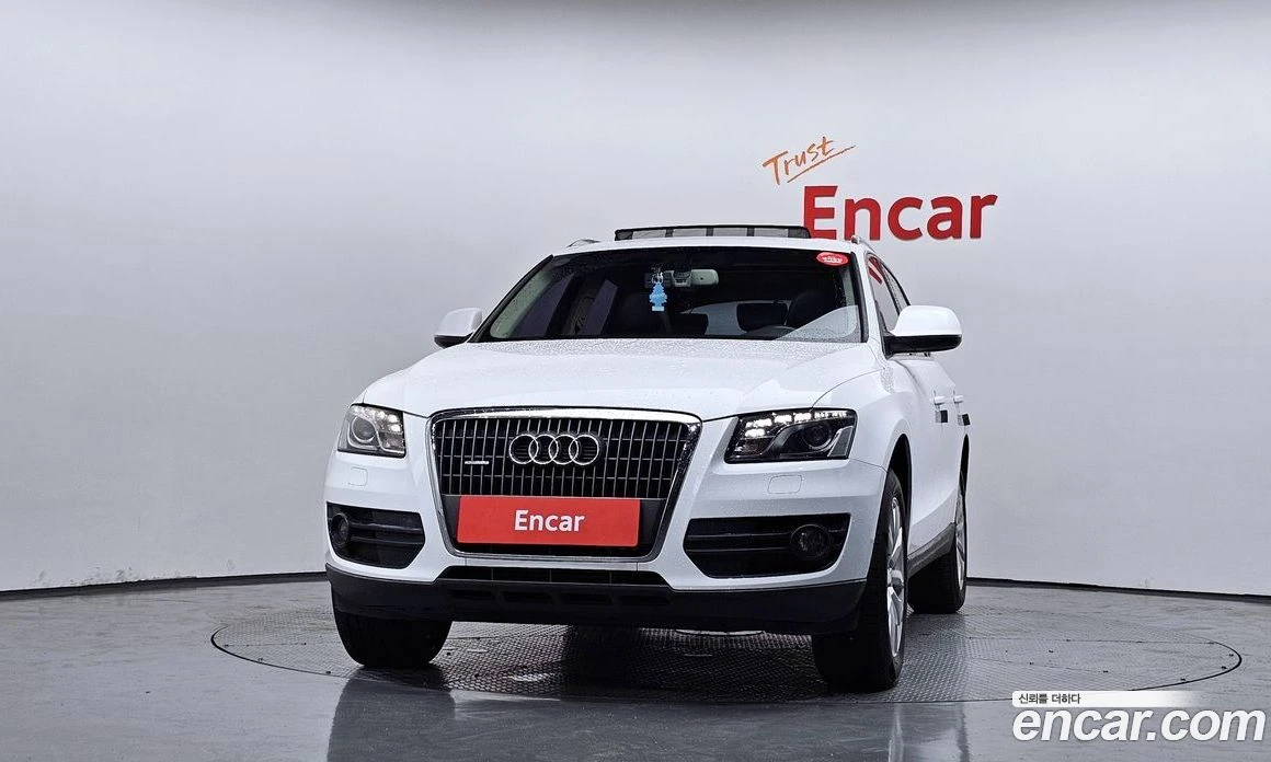 Audi Q5 2.0 TDI Quattro Dynamic 8R, снимка 3 - Автомобили и джипове - 55965291