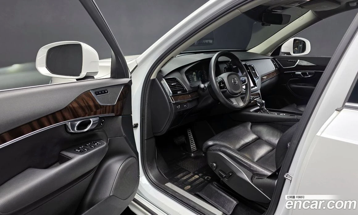 Volvo Xc90 D5 Momentum, снимка 11 - Автомобили и джипове - 56123221