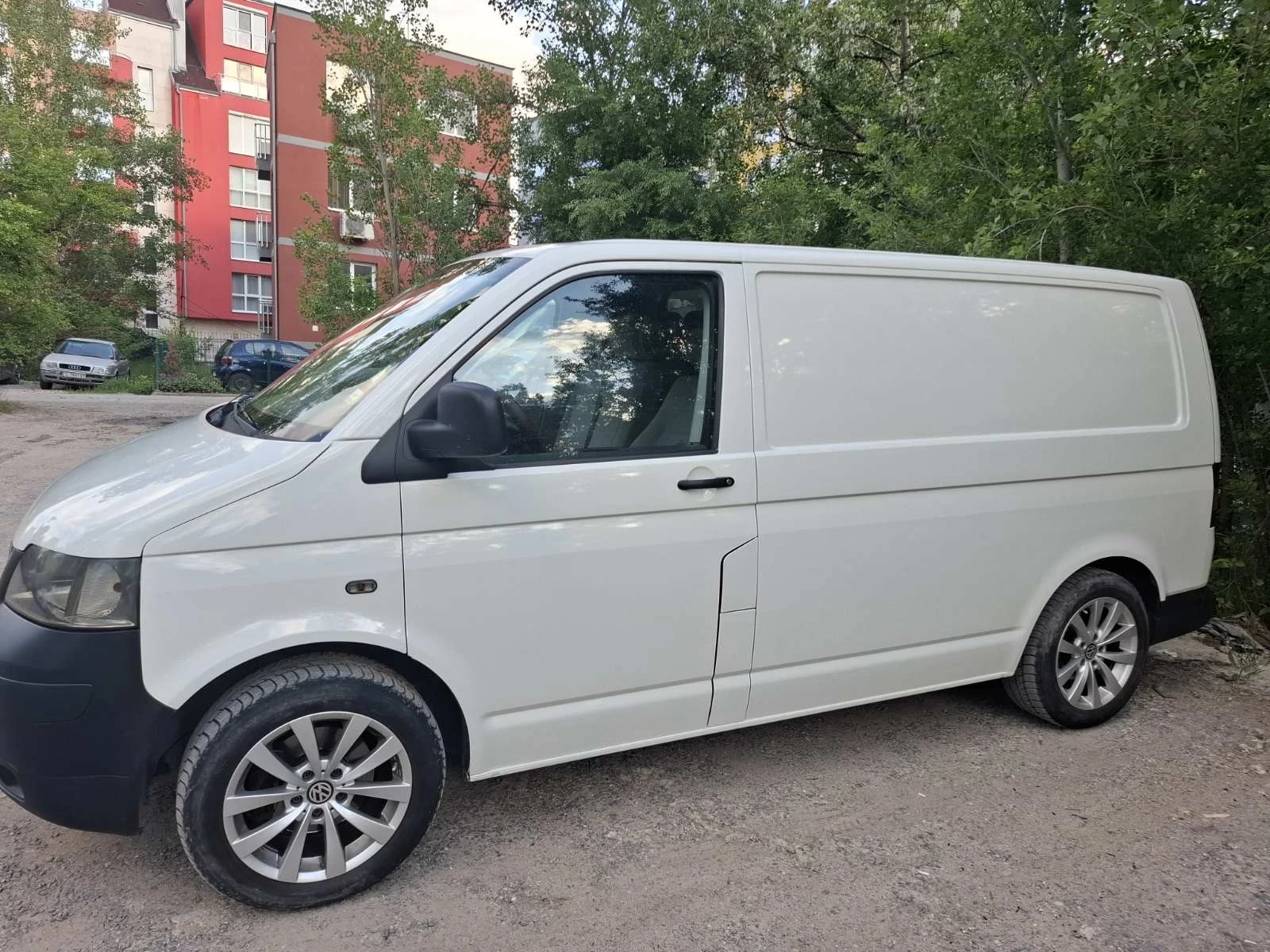 VW T5 1.9 TDI 105 - изображение 2