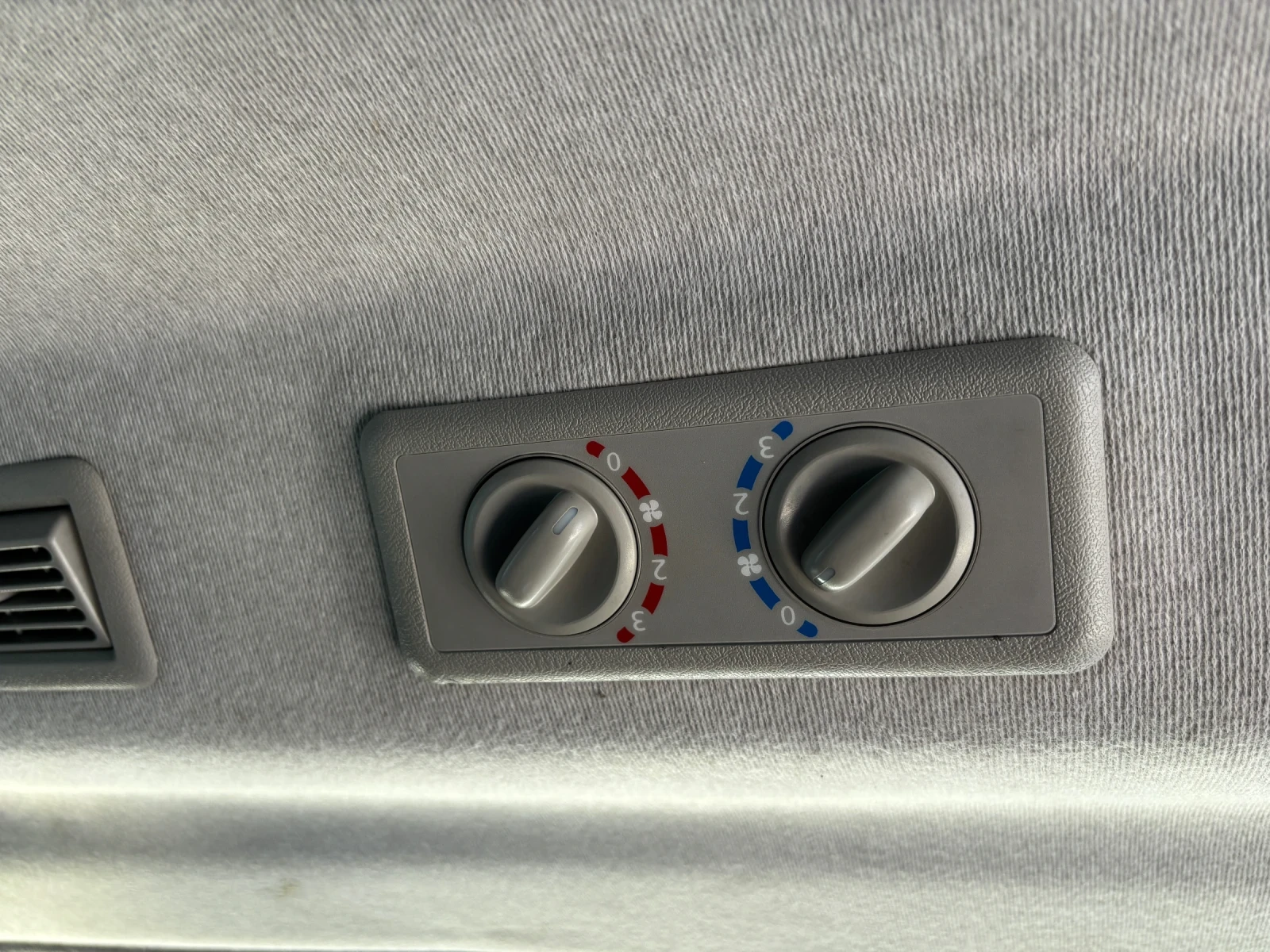 Renault Trafic 9 МЕСТА КЛИМА MAXI EURO5B , снимка 15 - Бусове и автобуси - 53746322