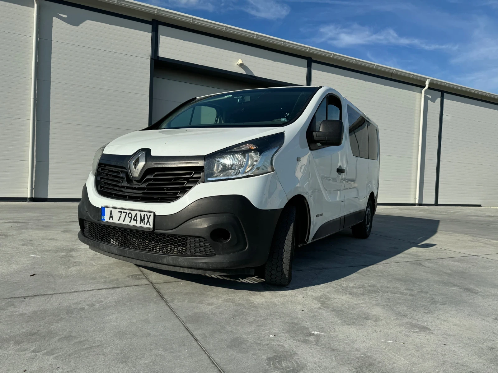 Renault Trafic 1.6 cdi, снимка 2 - Бусове и автобуси - 54932130