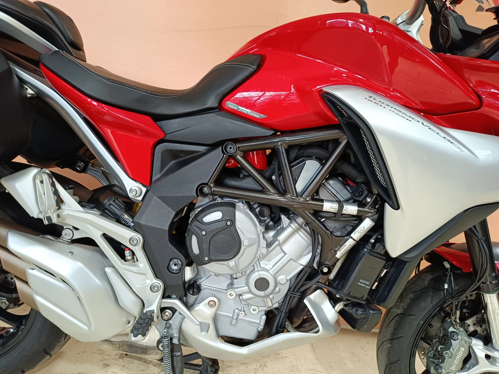 MV Agusta 800 TURISMO VELOCE LUSSO, снимка 7 - Мотоциклети и мототехника - 56209480