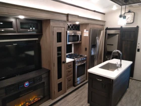 Каравана Други Jayco North Point 377RLBH, снимка 8