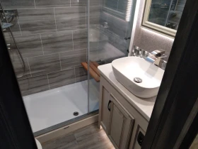 Каравана Други Jayco North Point 377RLBH, снимка 12