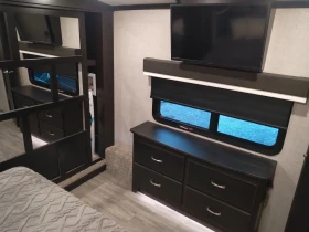 Каравана Други Jayco North Point 377RLBH, снимка 13