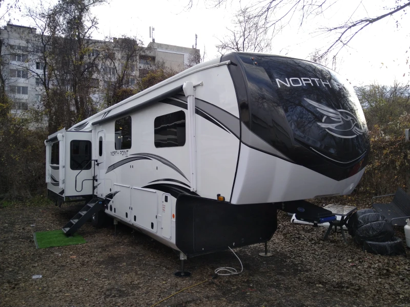 Каравана Други Jayco North Point 377RLBH