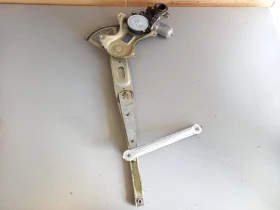 Ел машинка стъкло стъклоповдигач предна дясна Тойота Рав4 (н)