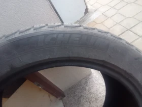 Гуми Зимни 265/40R19, снимка 2 - Гуми и джанти - 52929565