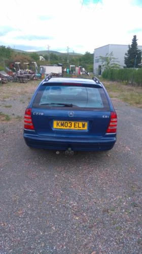 Mercedes-Benz C 220 2.2CDI avtomat, снимка 3