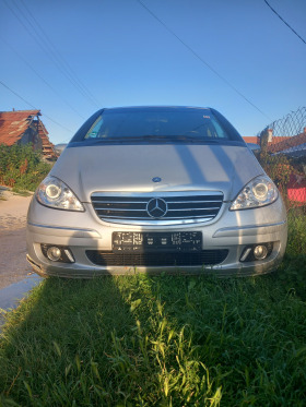 Mercedes-Benz 180, снимка 1 - Автомобили и джипове - 46036092