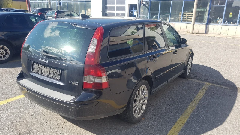 Volvo V50 2.0D , снимка 6 - Автомобили и джипове - 47562964