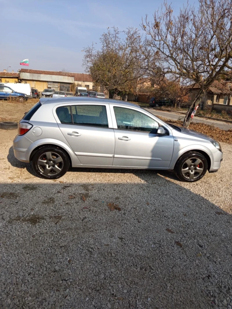 Opel Astra Astra H, снимка 5 - Автомобили и джипове - 47902087