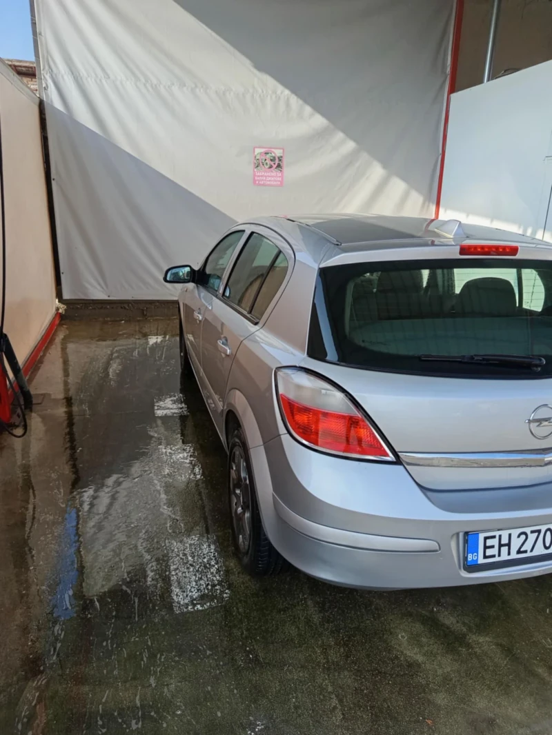 Opel Astra Astra H, снимка 3 - Автомобили и джипове - 47902087