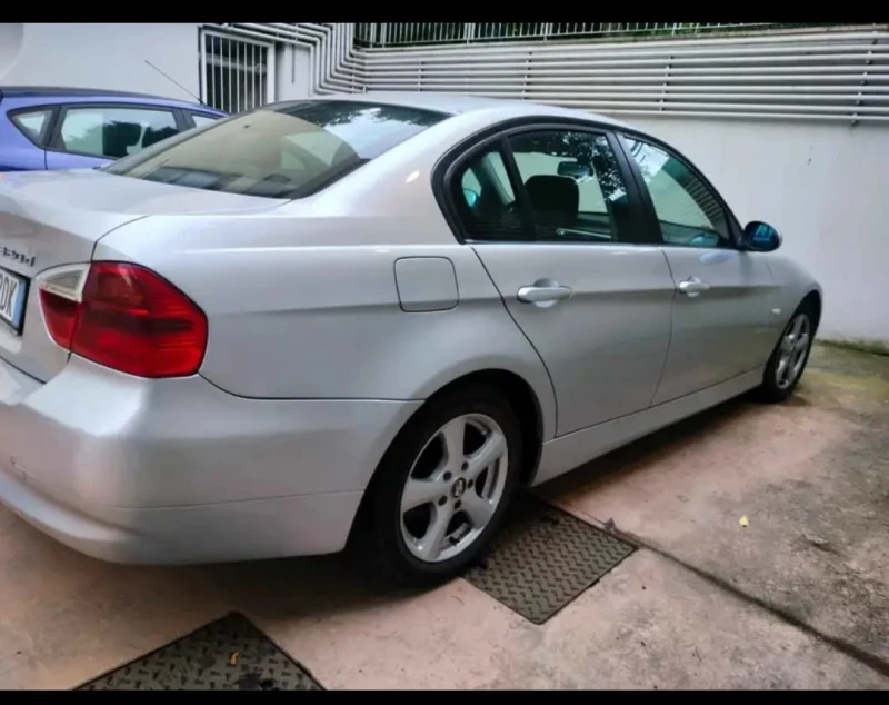 BMW 320 2.0d 163k  6ск ceдан италия, снимка 2 - Автомобили и джипове - 48078663