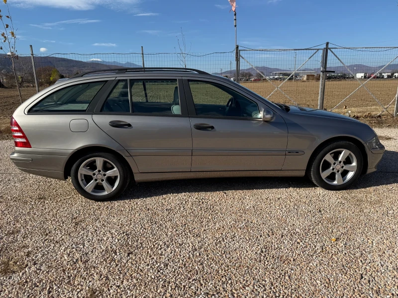 Mercedes-Benz C 220 cdi Парктроник! , снимка 4 - Автомобили и джипове - 48126705