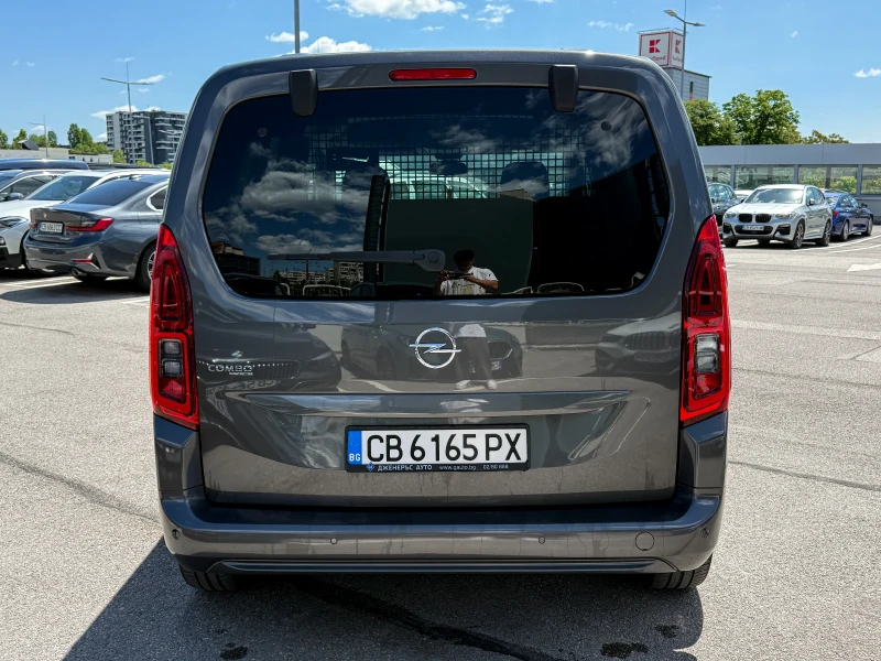 Opel Combo Life E 1.2 Turbo * 130p.s * Automatic * 58000km, снимка 6 - Автомобили и джипове - 52509942