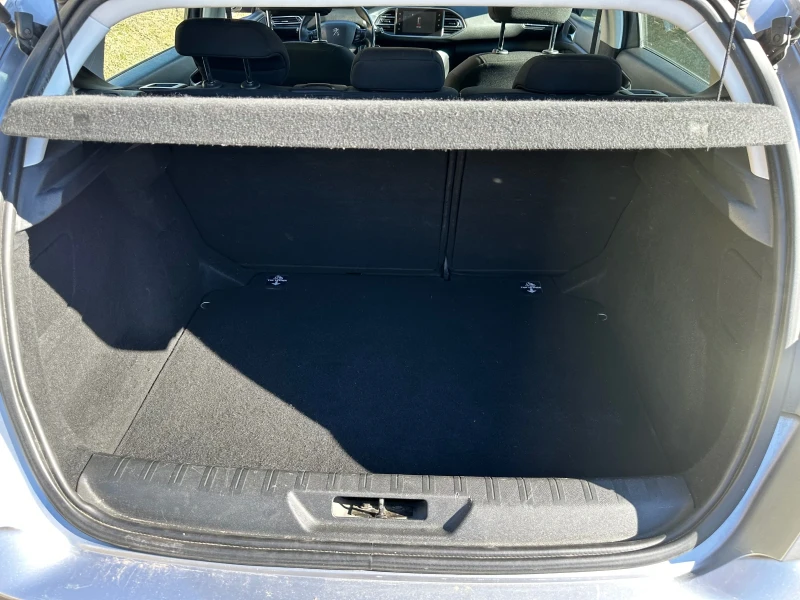 Peugeot 308 1.6 HDI, НАВИ, 6 ск., снимка 16 - Автомобили и джипове - 52543471