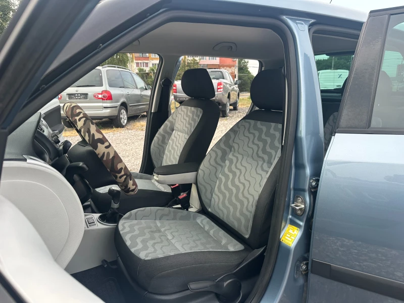 Skoda Fabia 1, 2I 69kc, снимка 9 - Автомобили и джипове - 50830063