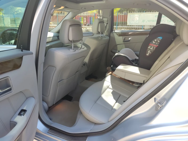 Mercedes-Benz E 350, снимка 10 - Автомобили и джипове - 51894805