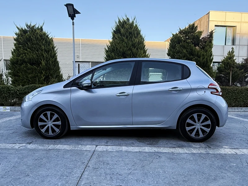 Peugeot 208 1.6 eHDI, снимка 3 - Автомобили и джипове - 52220701