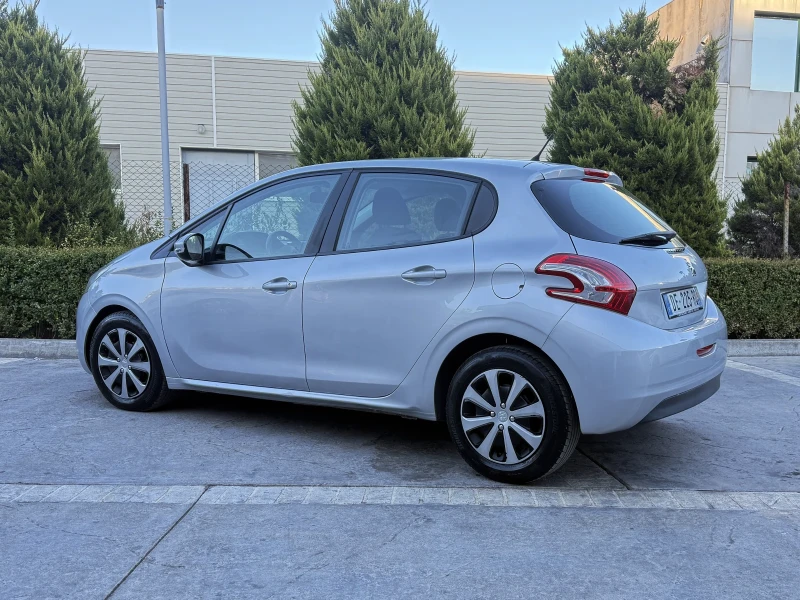 Peugeot 208 1.6 eHDI, снимка 6 - Автомобили и джипове - 52220701