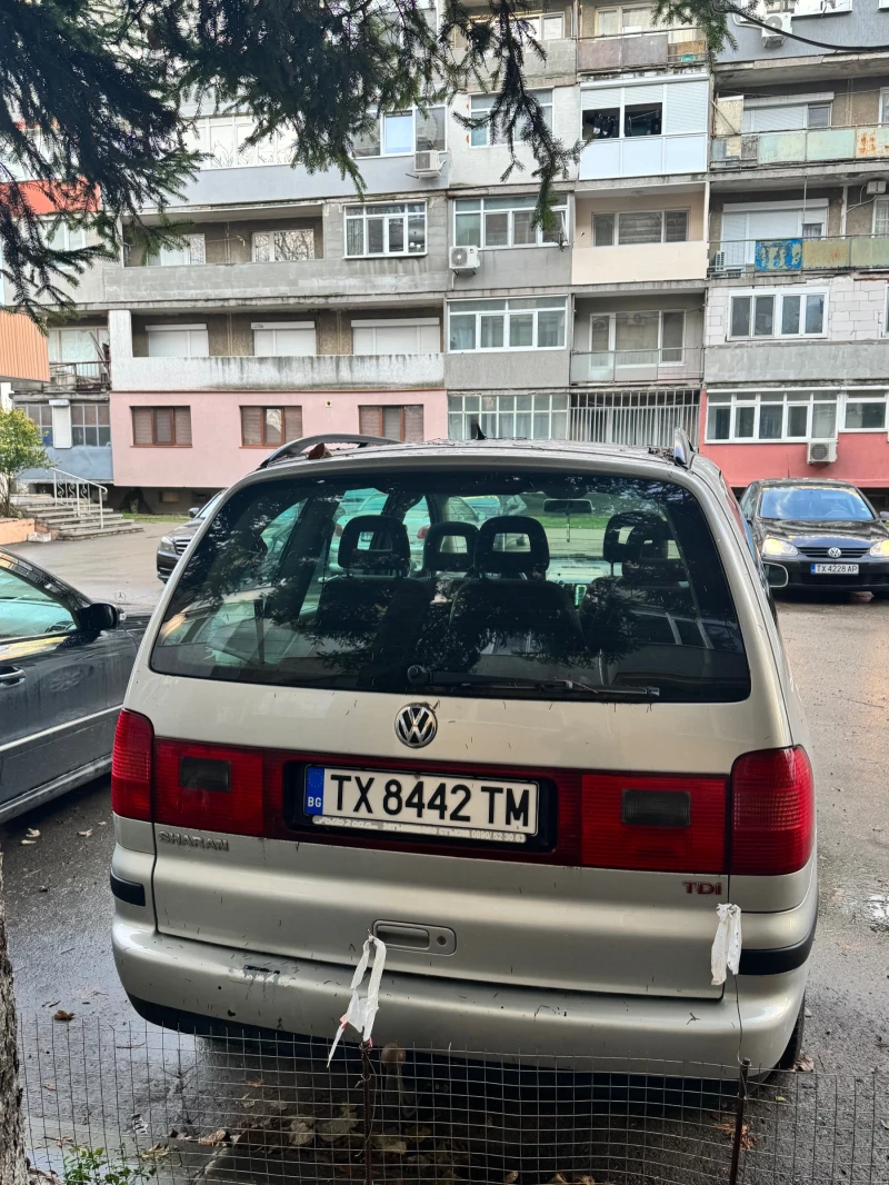 VW Sharan 1.9 ТДИ 6+ 1, снимка 5 - Автомобили и джипове - 52645235