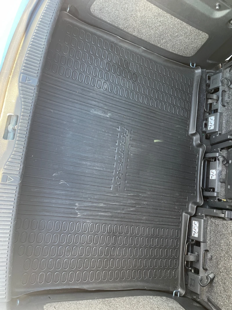 Skoda Roomster 1.6i, снимка 14 - Автомобили и джипове - 52677976