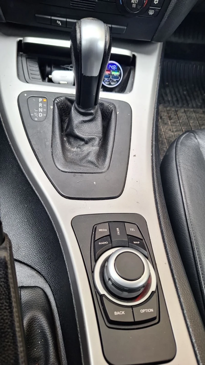 BMW 320, снимка 10 - Автомобили и джипове - 53234921