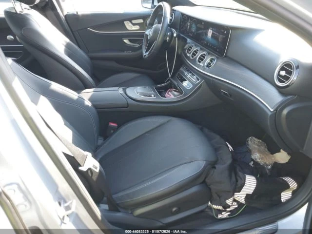 Mercedes-Benz E 350, снимка 8 - Автомобили и джипове - 53472352