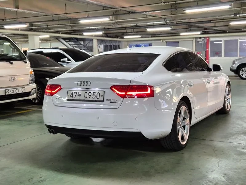 Audi A5 2.0 TDI Quattro, снимка 5 - Автомобили и джипове - 55013040