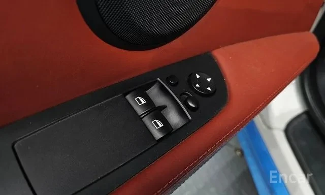 BMW M3 * S65* DCT* Navi* Camera, снимка 6 - Автомобили и джипове - 55245002