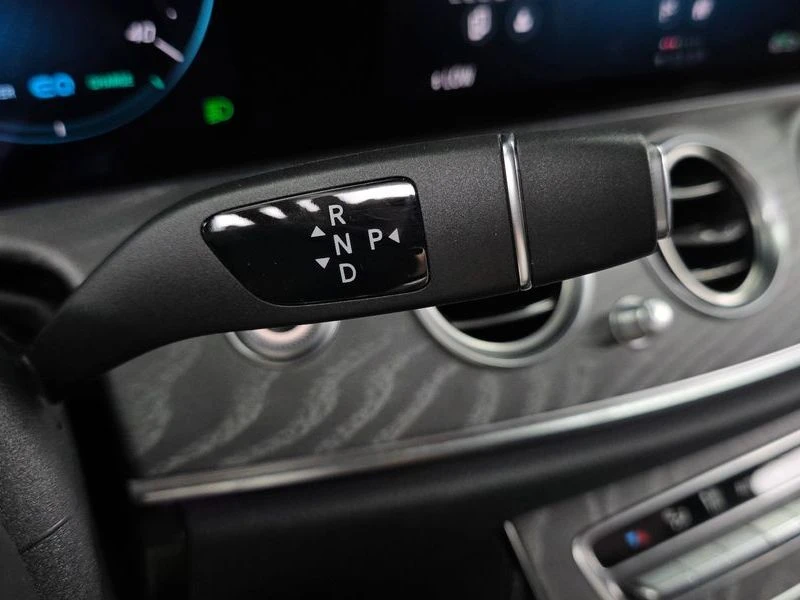 Mercedes-Benz E 350 2.0 Automatic, снимка 9 - Автомобили и джипове - 55837061