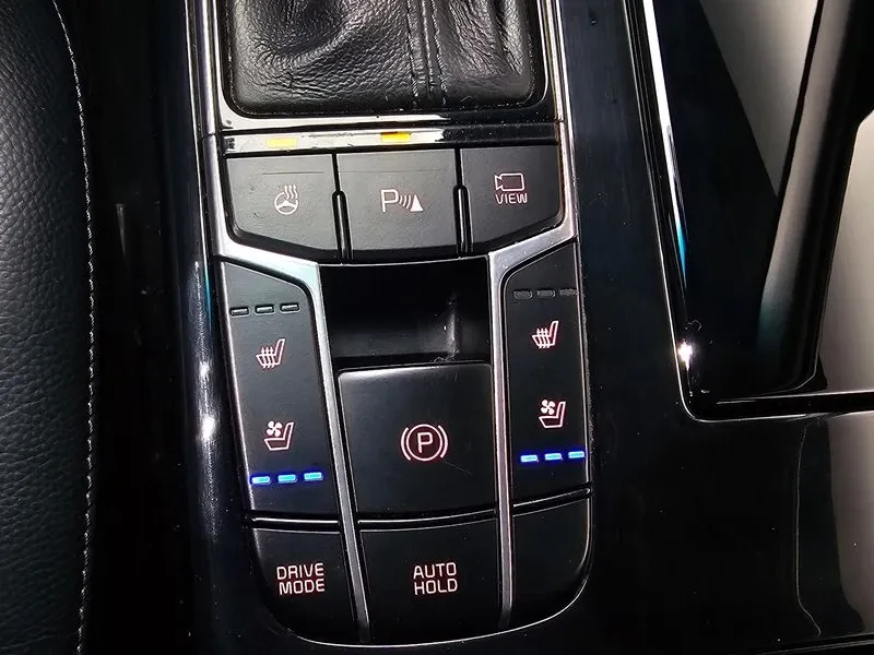 Kia K7 2.4 Gdi Limited, снимка 16 - Автомобили и джипове - 56001403