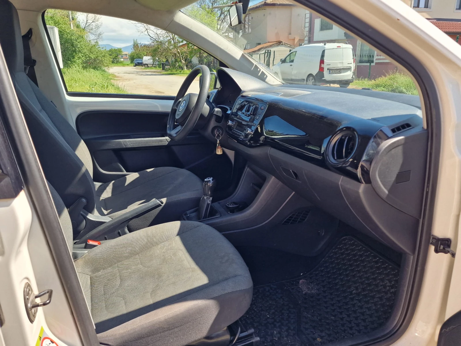 VW Up  - изображение 7