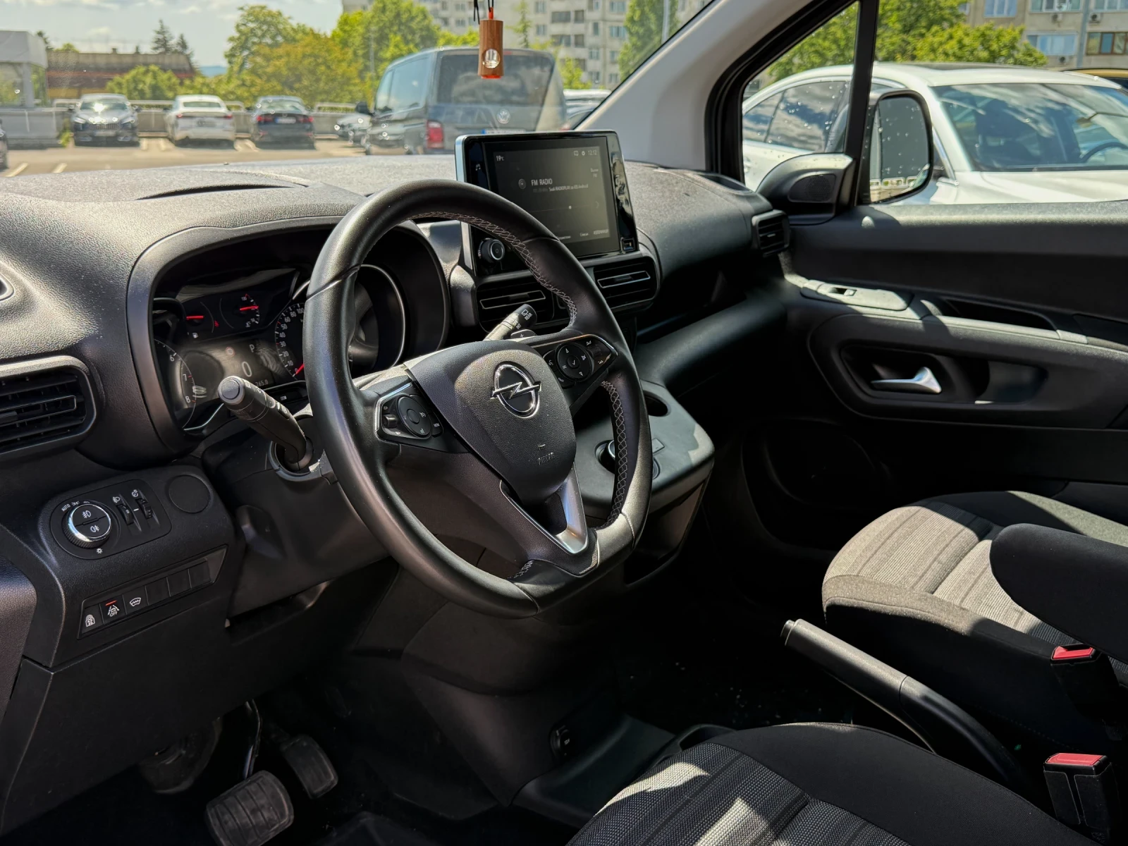 Opel Combo Life E 1.2 Turbo * 130p.s * Automatic * 58000km - изображение 8