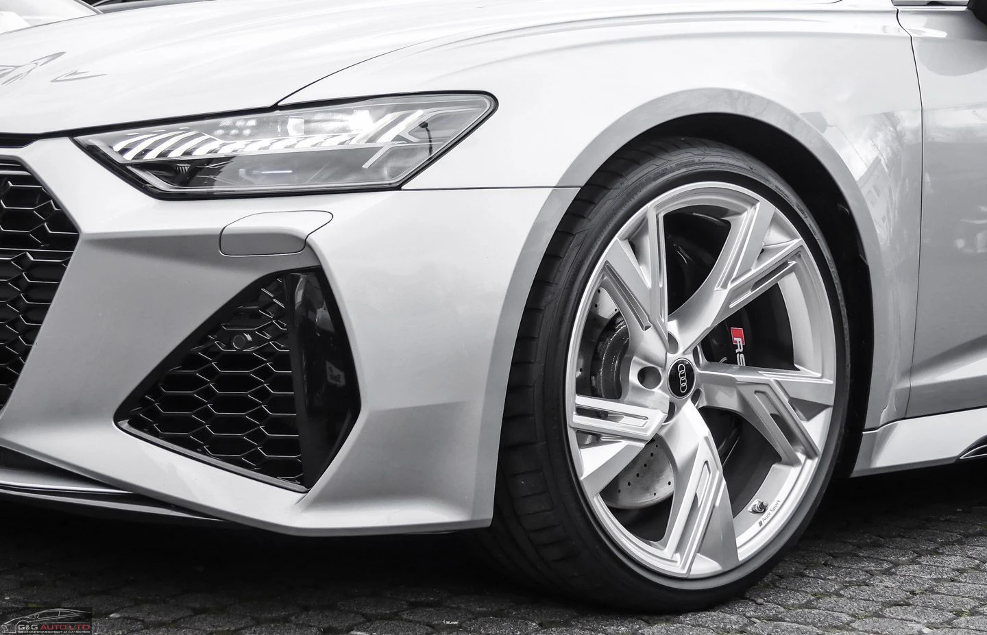 Audi Rs6 4.0TFSI/600HP/AVANT/TIPTRONIC/PANO/MATRIX/136f - изображение 3