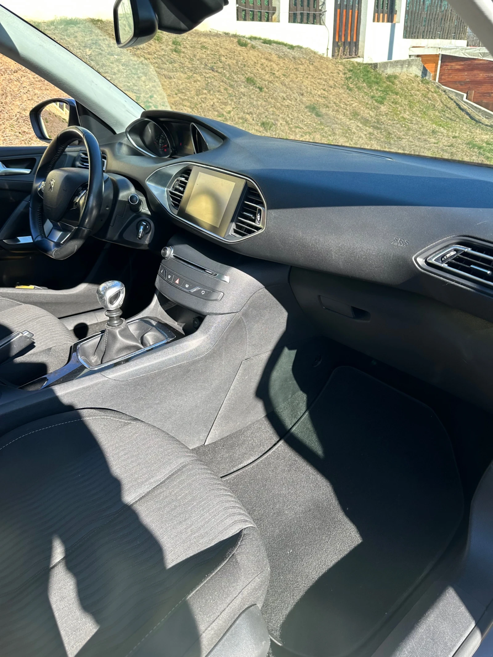 Peugeot 308 1.6 HDI, НАВИ, 6 ск. | Mobile.bg — изображение 12