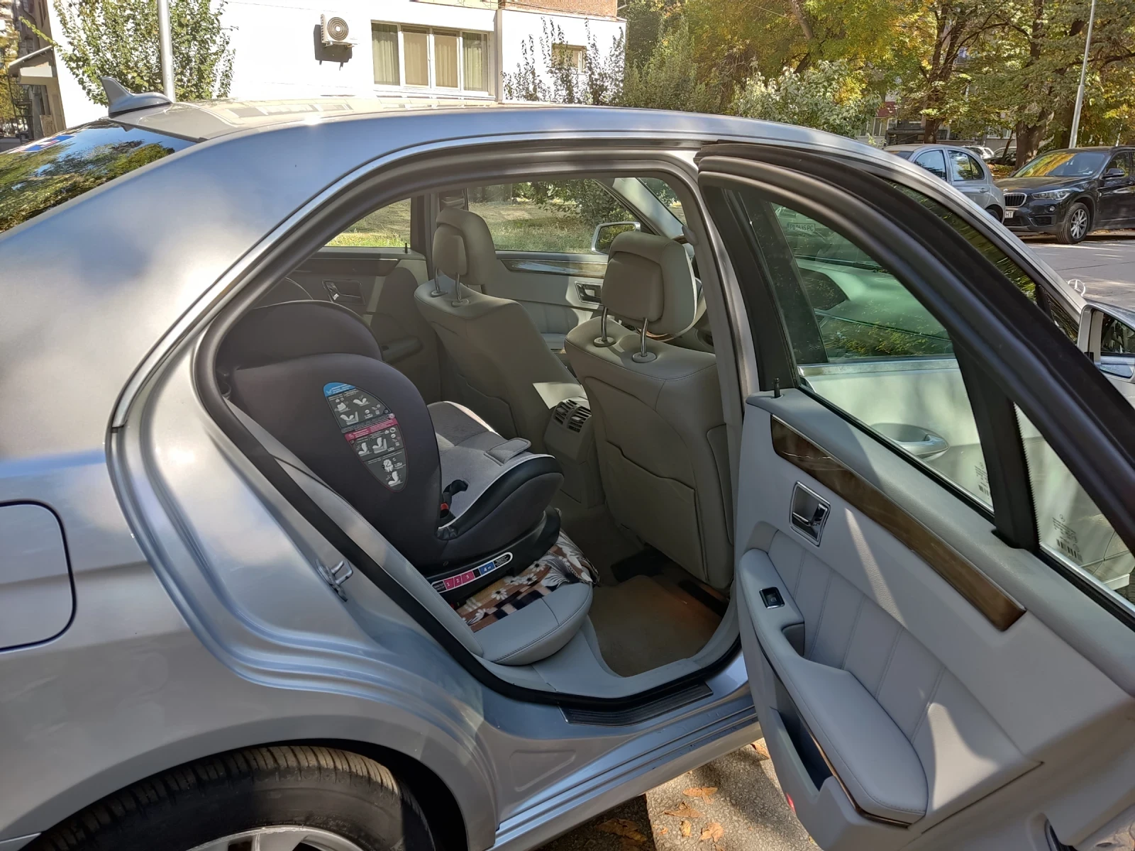 Mercedes-Benz E 350 | Mobile.bg — изображение 12