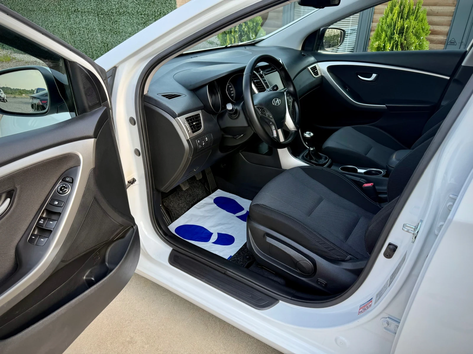 Hyundai I30 1.4 MPI* YES!* FACELIFT* NAVI* CAMERA* LED - изображение 9