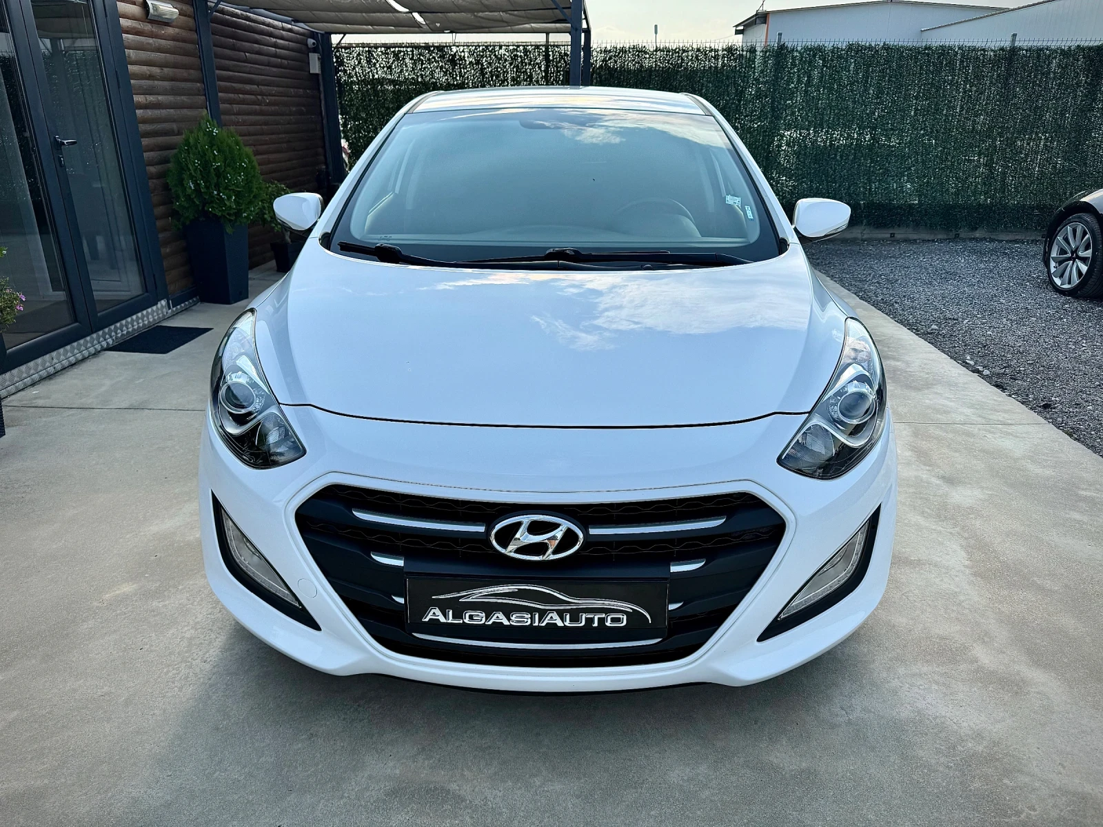 Hyundai I30 1.4 MPI* YES!* FACELIFT* NAVI* CAMERA* LED - изображение 7