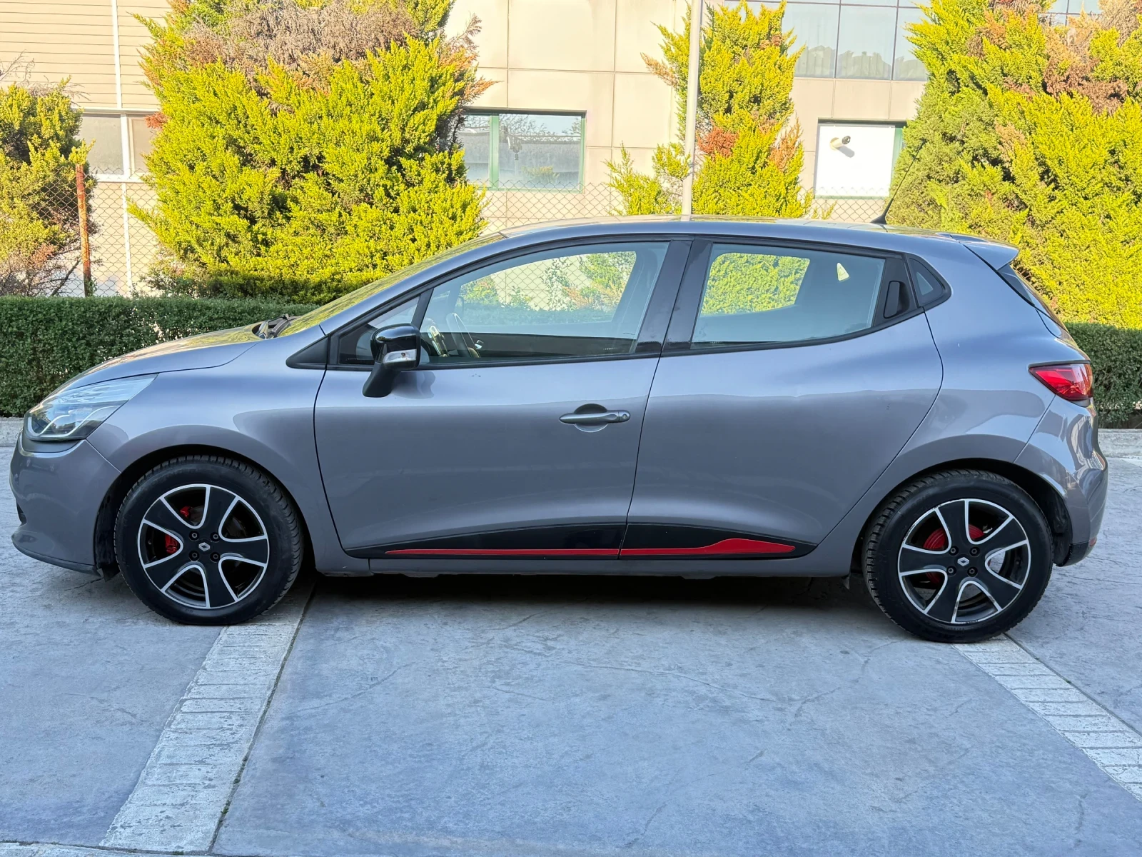 Renault Clio 1.5dci 90к.с., снимка 5 - Автомобили и джипове - 52220701
