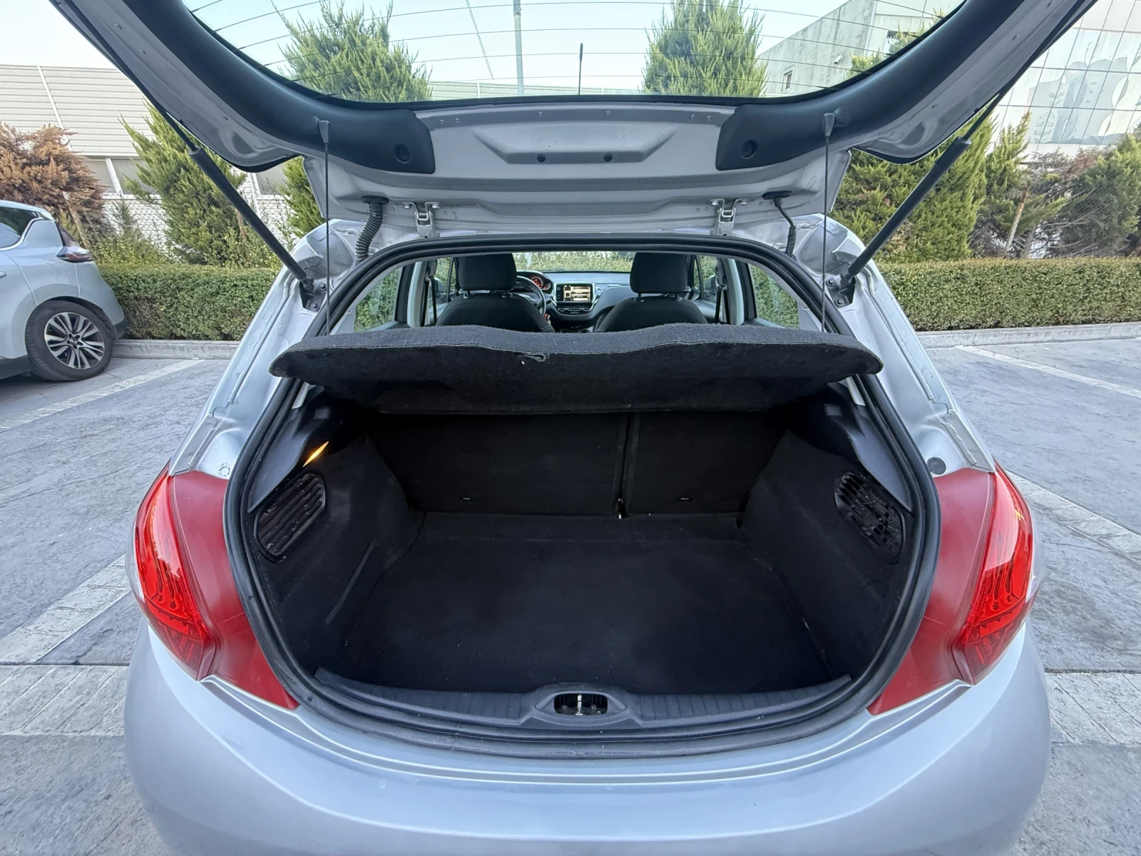 Peugeot 208 1.6 eHDI | Mobile.bg   12