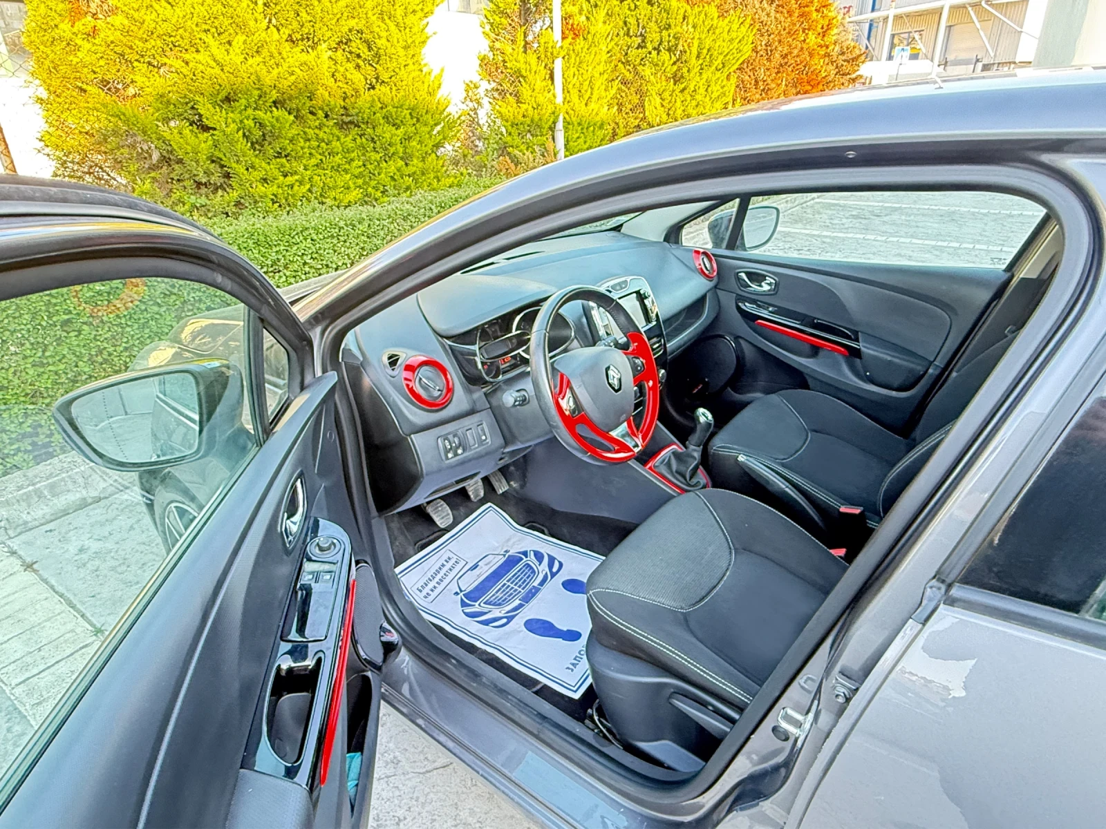 Renault Clio 1.5dci 90к.с., снимка 6 - Автомобили и джипове - 52220701